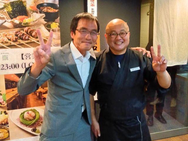 西宮市の西山英志税理士事務所でお悩みを解決されたお客様の様子